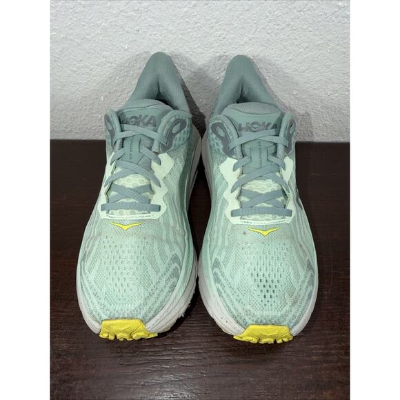 Hoka One One Challenger ATR 7 Running Shoes Sneakers Green Womens Size 9 B - Picture 2 of 12